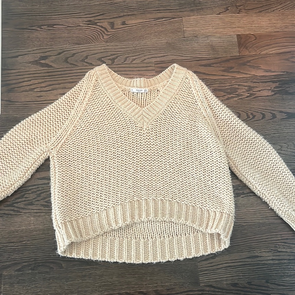 MANGO sweater bought in London size S